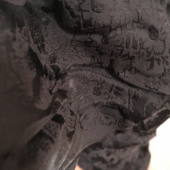 For love and lemons Gabrielle mini corset tie up back dress accentuates - Picture 6 of 8